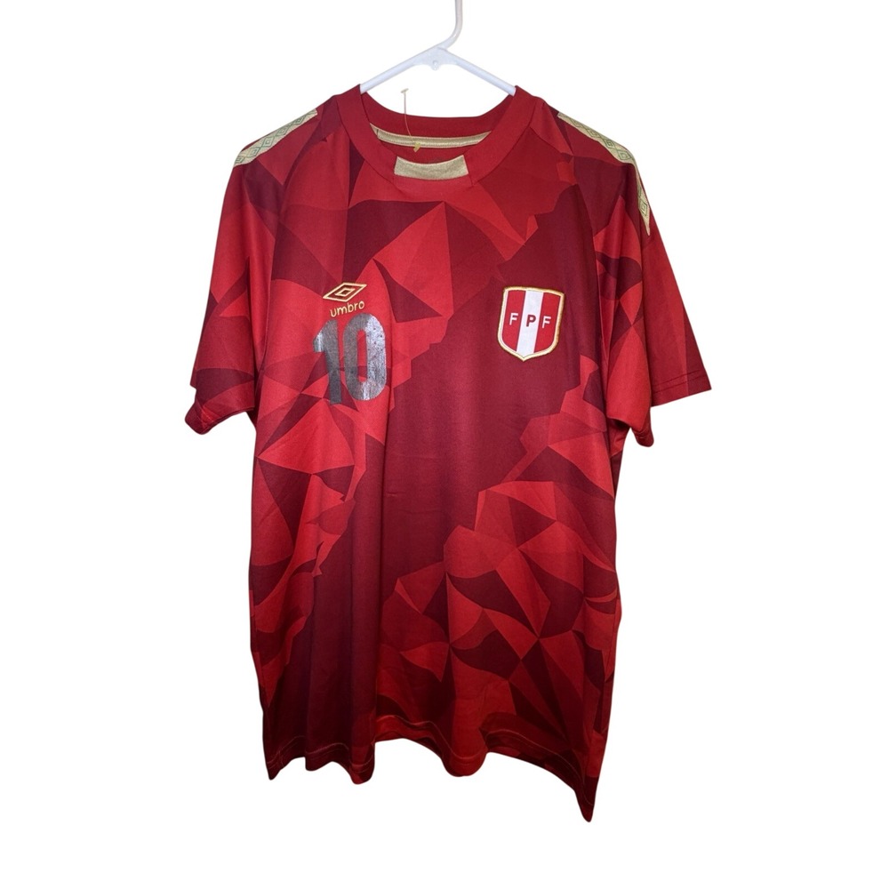 Umbro Men's Red Shirt‎ XL sz